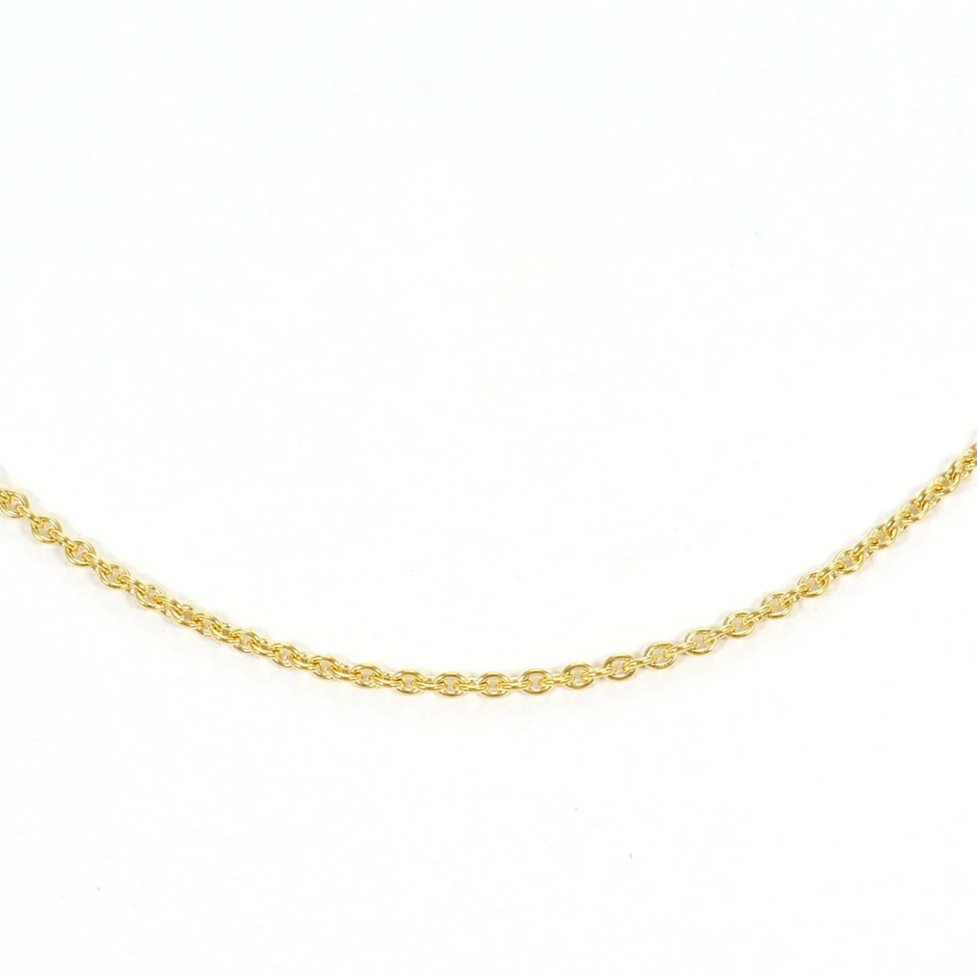 18K (18-KARAT) YELLOW GOLD NECKLACE: 18K (18-karat) Yellow Gold Necklace Brand: Unbranded Type/Style: Necklace Material: Yellow gold (18K), Color: Yellow gold Size: Length: 45cm Accessories: None Accessories Notice: When purc