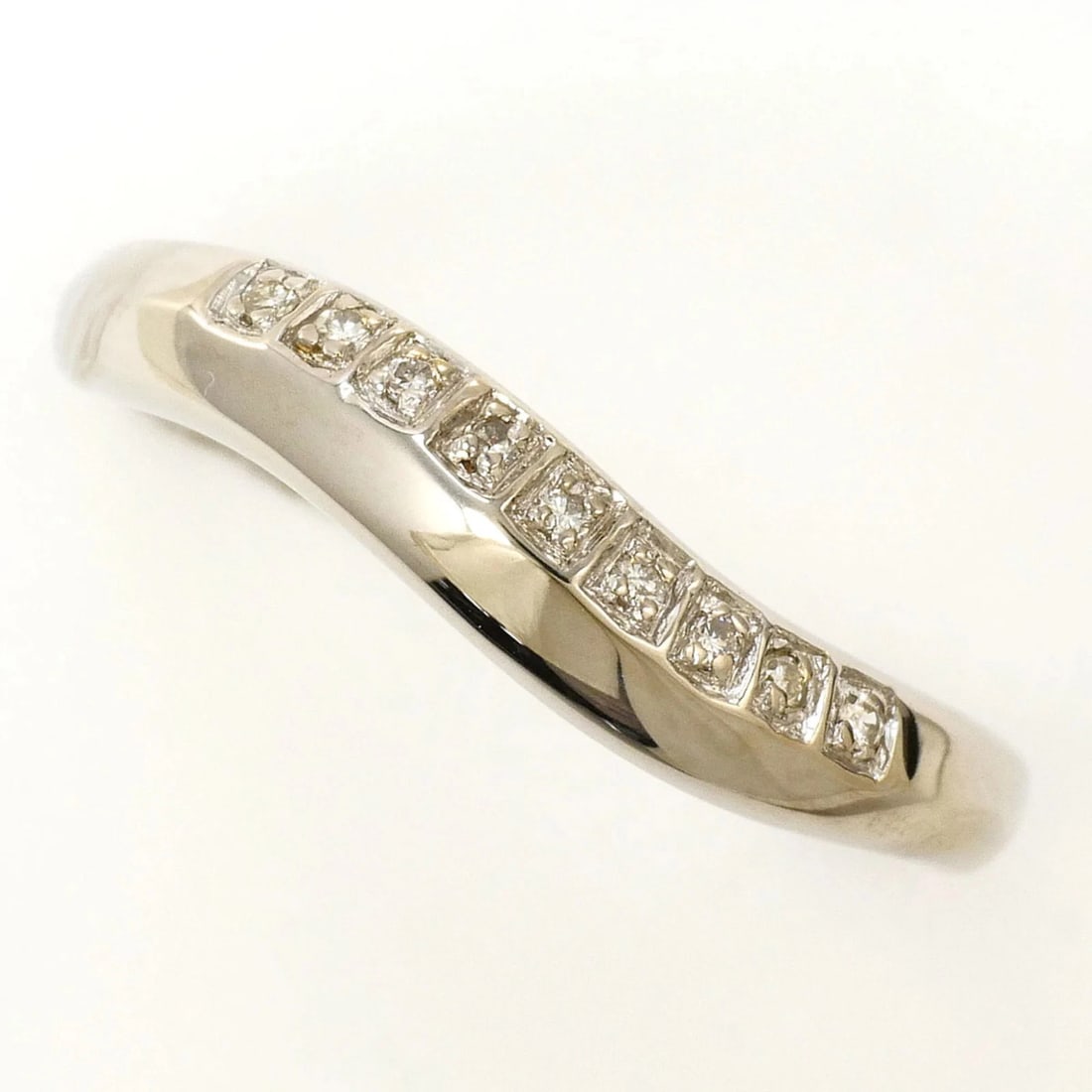 K10 10K WG WHITE GOLD RING WITH DIAMOND (1 of 2)