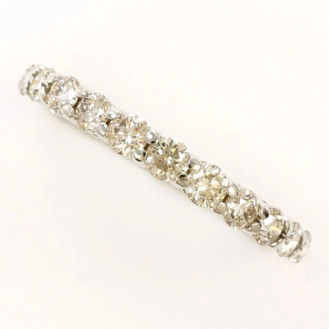PT900 PLATINUM RING WITH DIAMOND: PT900 Platinum Ring with Diamond Brand: Unbranded Type/Style: Band ring Material: Platinum 900, Main Stone Natural Color: Platinum Size: US 4.5 Accessories: None Accessories Notice: When purchasing