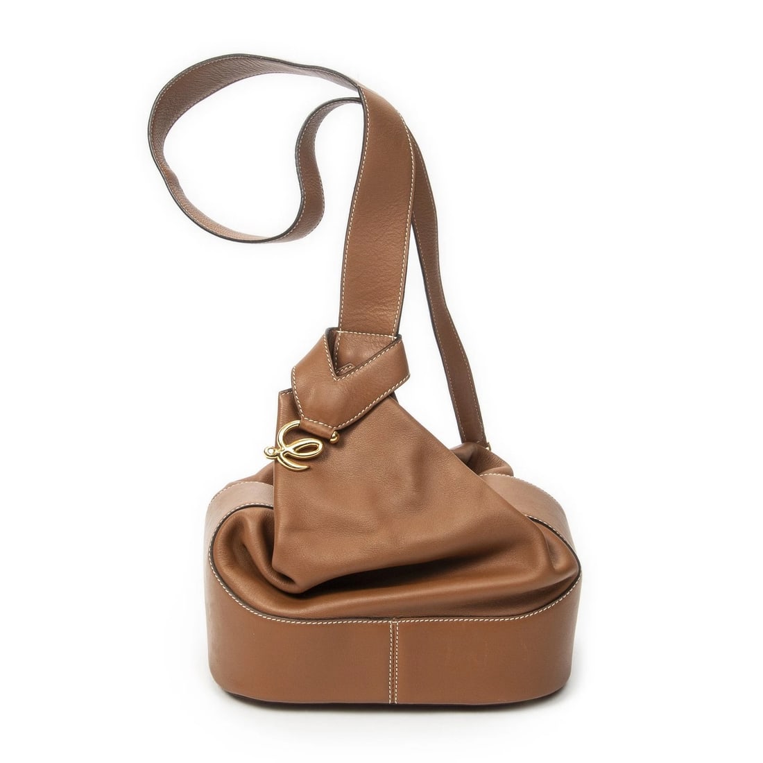 LOEWE ANTON CALFSKIN LEATHER ONE SHOULDER SLING: Loewe Anton Calfskin Leather One Shoulder Sling Brand: Loewe Type/Style: Backpack Material: Calfskin Leather Color: Brown Size: 23*12*16cm (Height: 23cm, Width: 12cm, Depth: 16cm) Accessories: Non