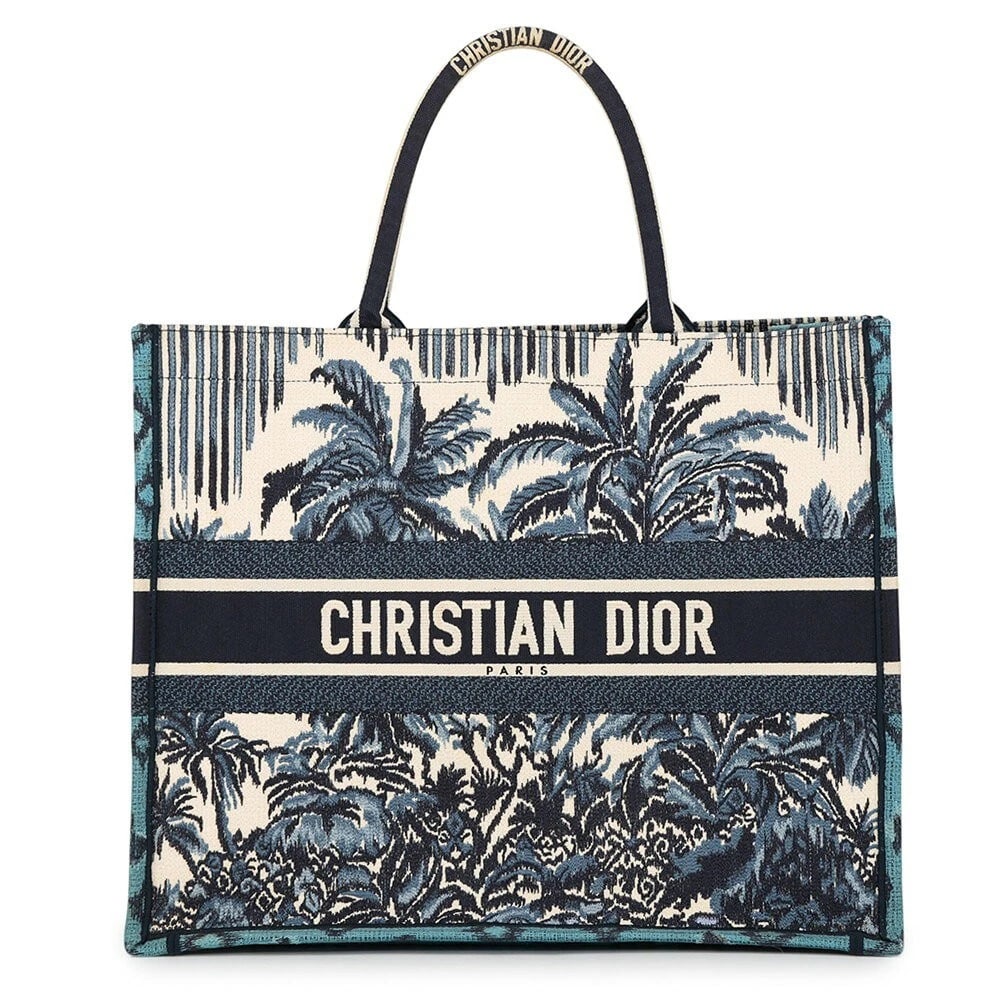 CHRISTIAN DIOR PALM BEACH BOOK TOTE LARGE CANVAS HANDBAG: Christian Dior Palm Beach Book Tote Large Canvas Handbag Brand: Dior Type/Style: Tote Material: Canvas Color: Blue/White Size: W 41.5cm x H 34cm x D 18cm (W 16.3inch x H 13.4inch x D 7.1inch) Acce