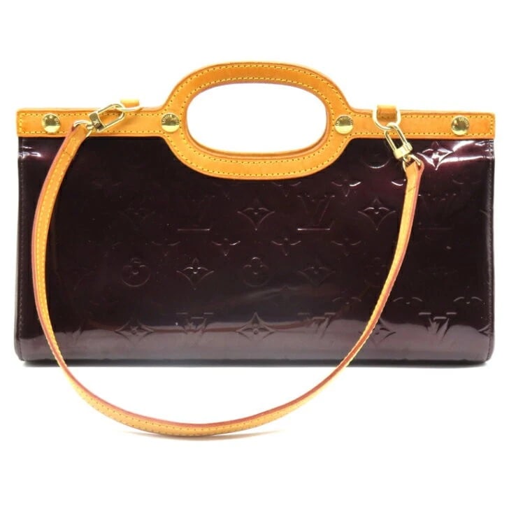 LOUIS VUITTON ROXBURY DRIVE 2WAY SHOULDER BAG: Louis Vuitton Roxbury Drive 2WAY Shoulder Bag Brand: Louis Vuitton Type/Style: Hand Bag Material: Monogram Vernis Color: Purple Size: Body Width 32cm Body Height 17cm Accessories: None Acc