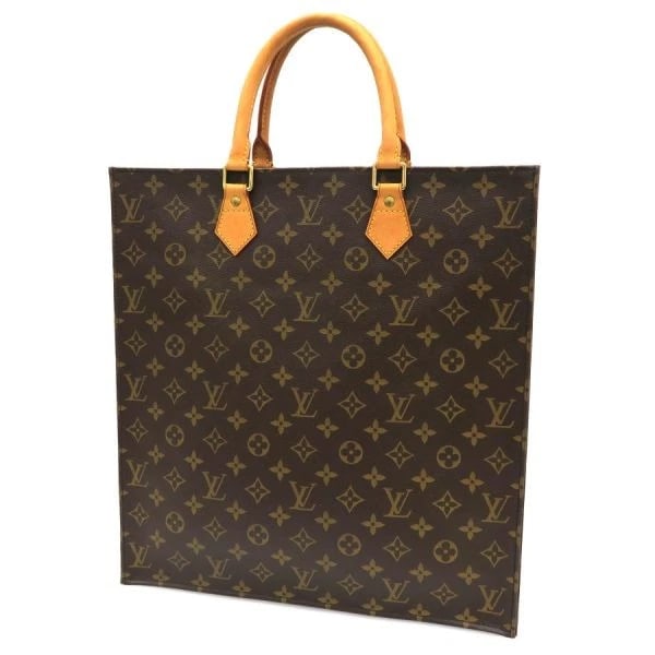 LOUIS VUITTON MONOGRAM SAC PLAT HAND BAG: LOUIS VUITTON Monogram Sac Plat Hand Bag Brand: Louis Vuitton Type/Style: Hand Bag Material: Monogram Canvas Color: Brown Size: W:36.5 x H:38 x D:9 Accessories: None Accessories Notice: Wh