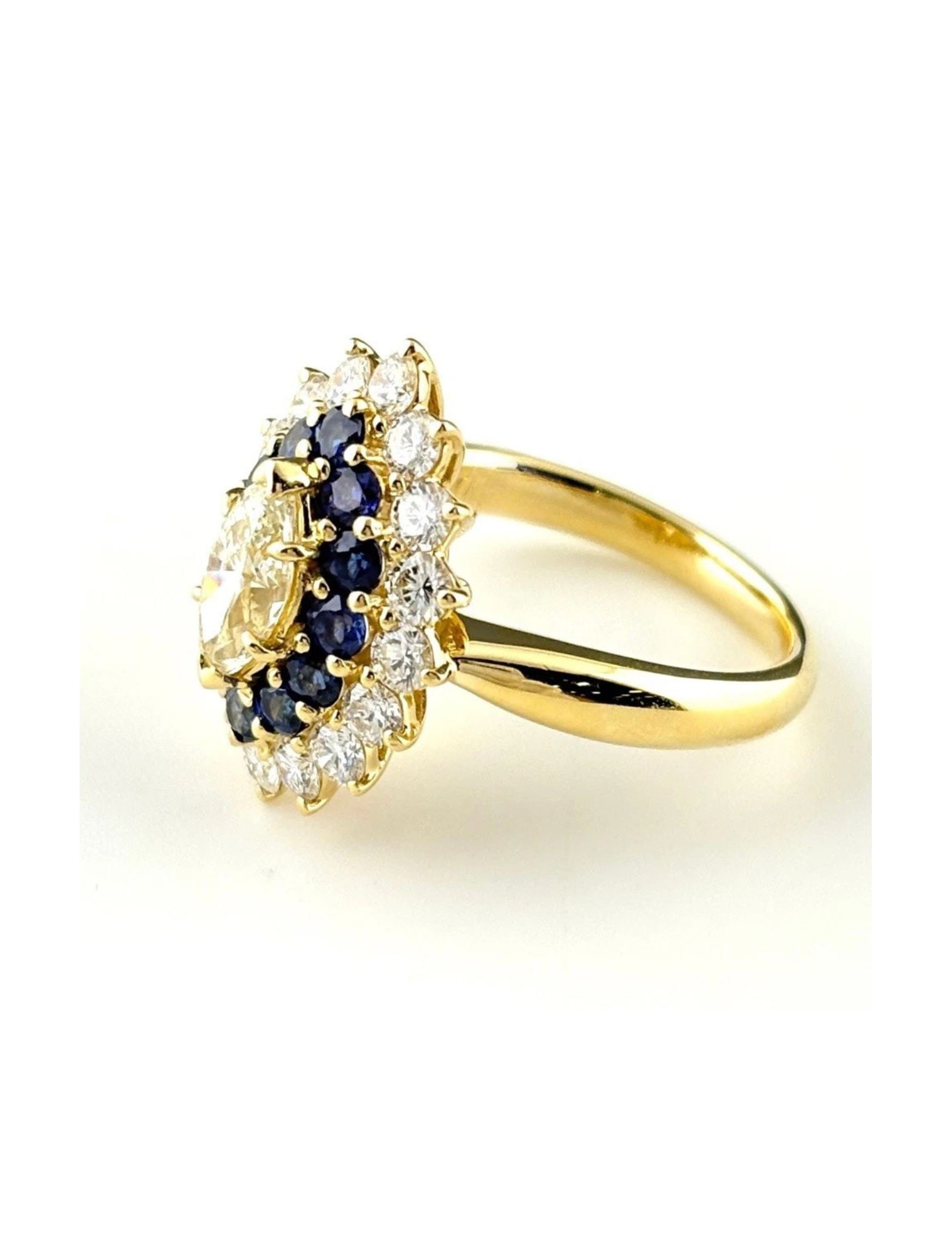 QUEEN SAPPHIRE DESIGN RING YG MELEE DIAMOND RING (1 of 4)