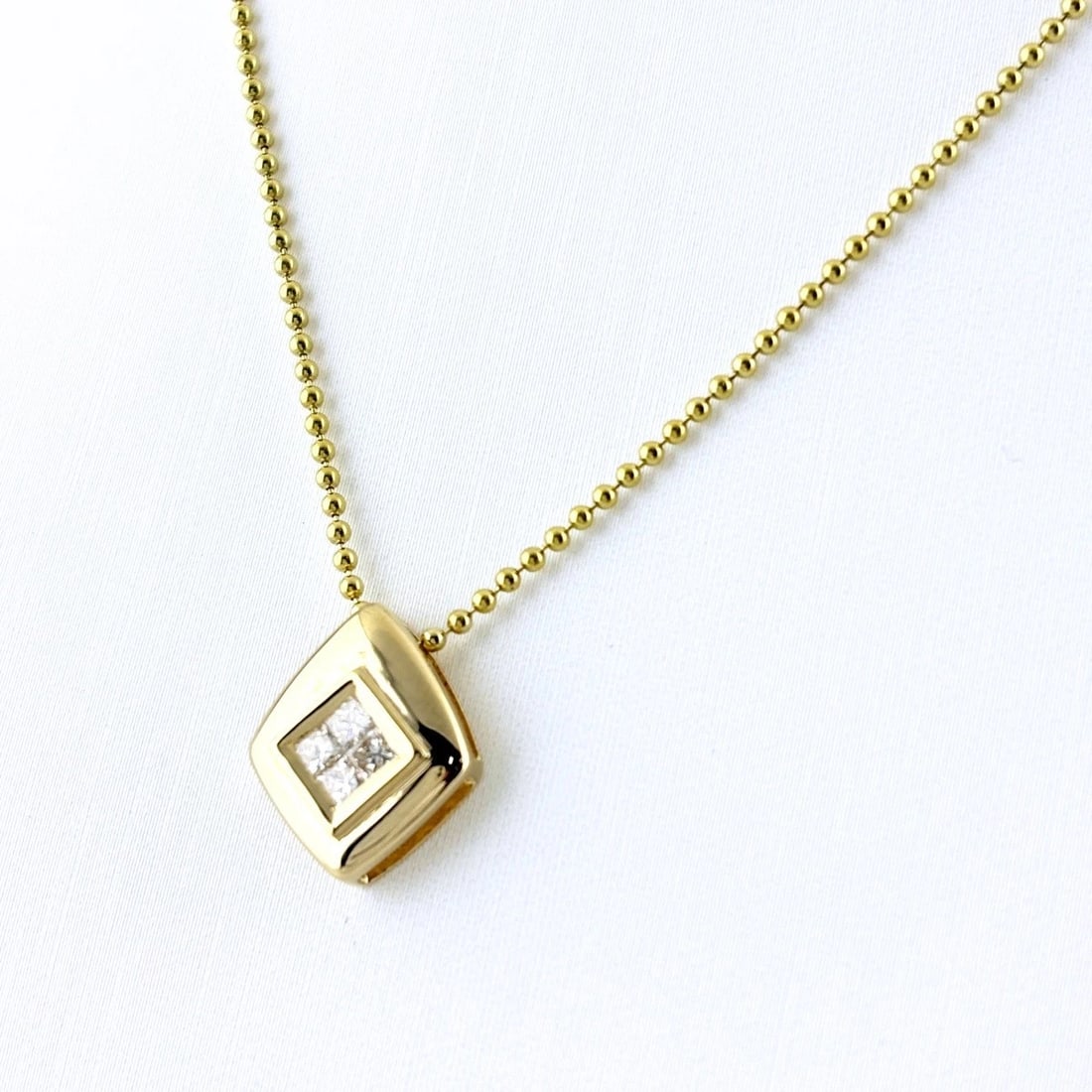 MELEE DIAMOND DESIGN NECKLACE YG PENDANT NECKLACE (1 of 3)