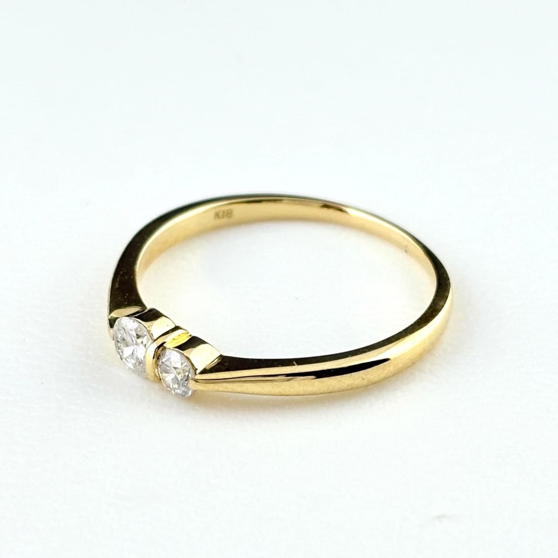 MELEE DIAMOND DESIGN RING YG RING: Melee Diamond Design Ring Yg Ring Brand: Unbranded Type/Style: Ring Material: 18K YG, Main Stone Natural Color: YG Size: US7.5 to 8 Accessories: None Accessories Notice: When purchasing pre-owned