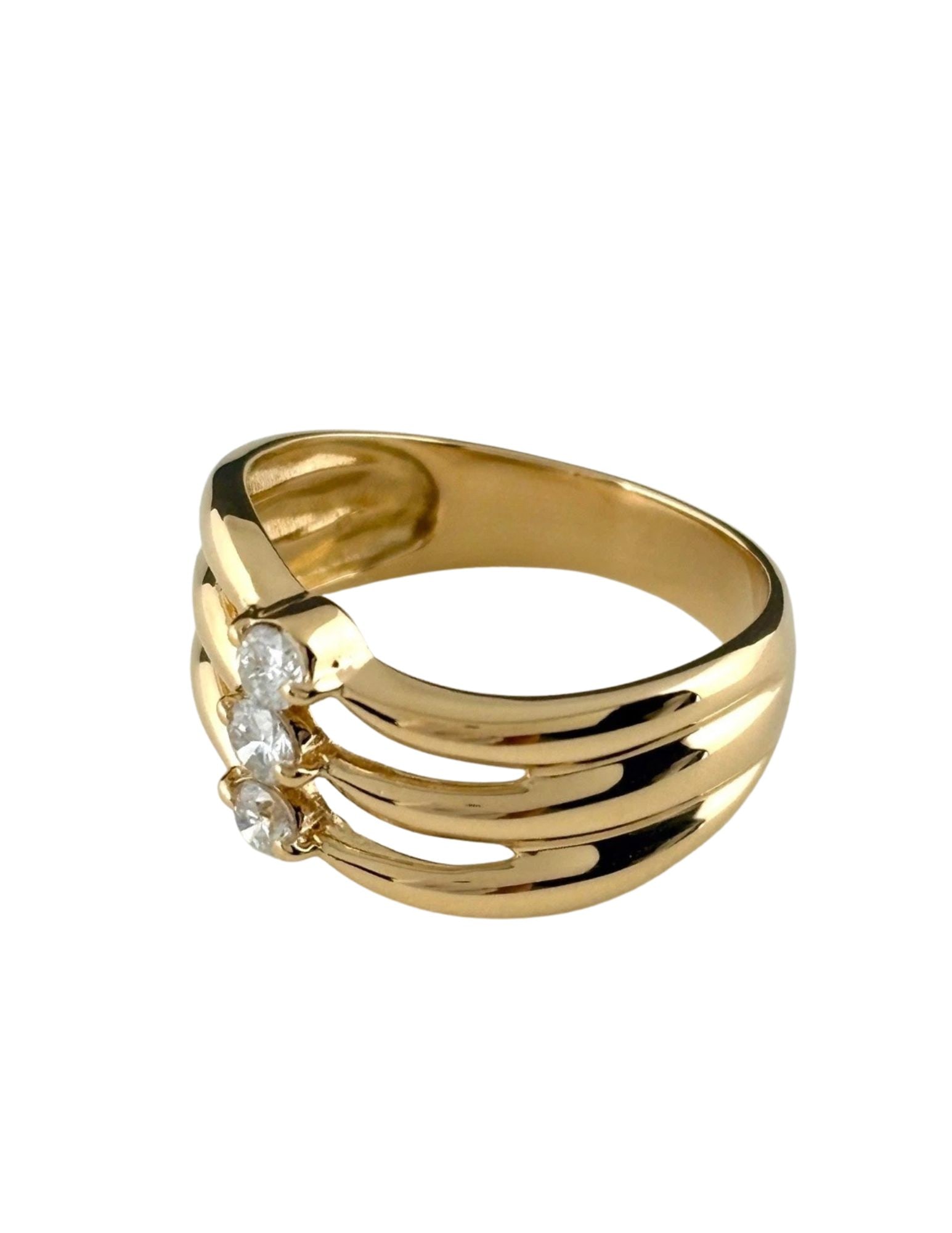 MELEE DIAMOND DESIGN RING YG RING 18K: Melee Diamond Design Ring Yg Ring 18K Brand: Unbranded Type/Style: Ring Material: 18K YG, Main Stone Natural Color: YG Size: US6.5 to 7 Accessories: None Accessories Notice: When purchasing pre-owned