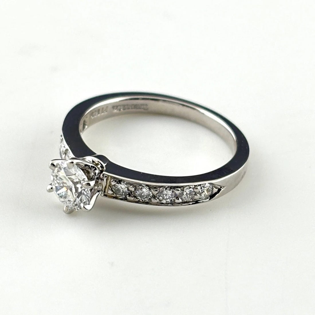 TIFFANY&CO. SETTING ENGAGEMENT PLATINUM RING DIAMOND: Tiffany&Co. Setting Engagement Platinum Ring Diamond Brand: TIFFANY&Co. Type/Style: Ring Material: Pt950, Main Stone Natural Color: None Size: US5 Accessories: None Accessories Notice: Whe
