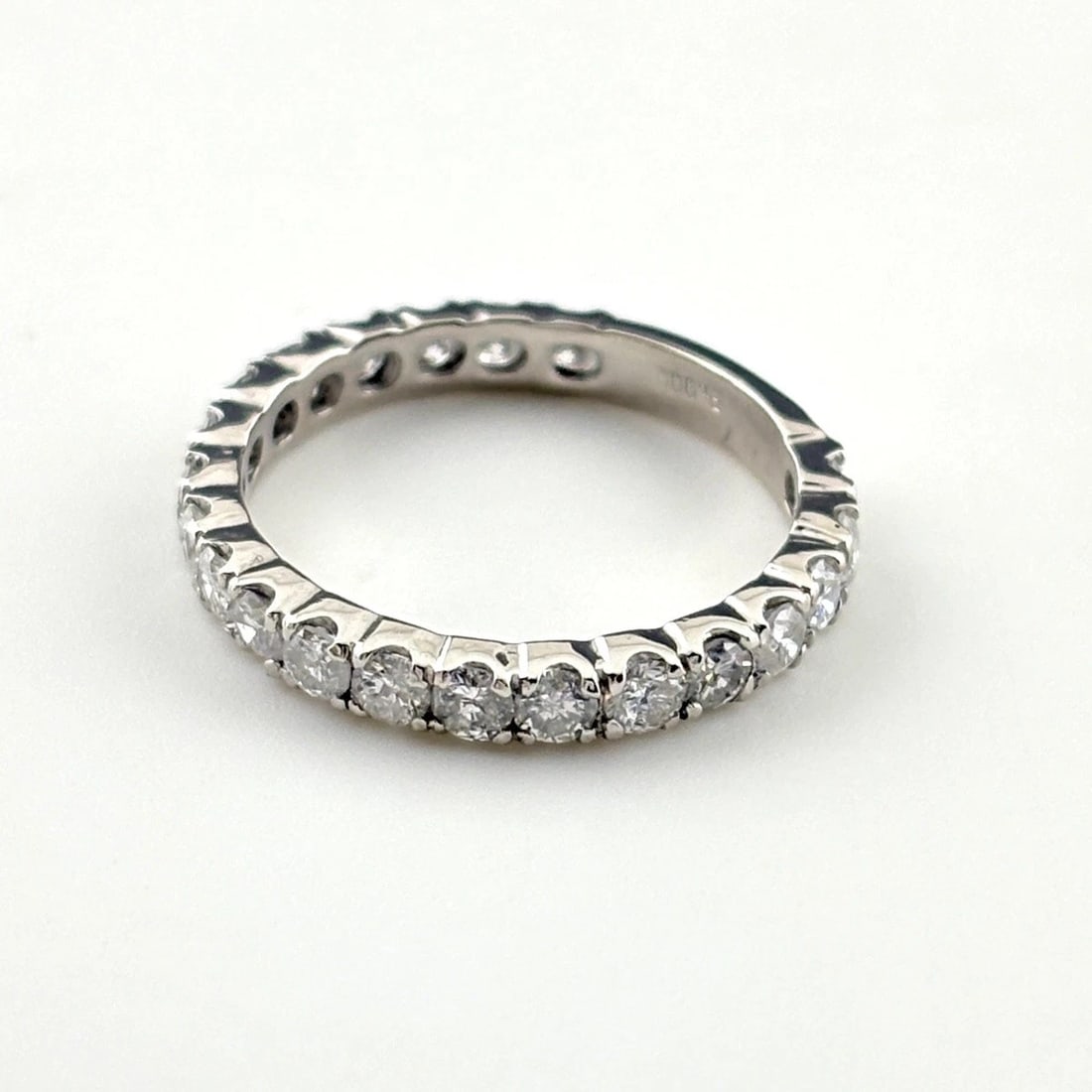 MELEE DIAMOND DESIGN RING PLATINUM RING PT900 DIAMOND: Melee Diamond Design Ring Platinum Ring Pt900 Diamond Brand: Unbranded Type/Style: Ring Material: Pt900, Main Stone Natural Color: None Size: US5.5 Accessories: None Accessories Notice: When