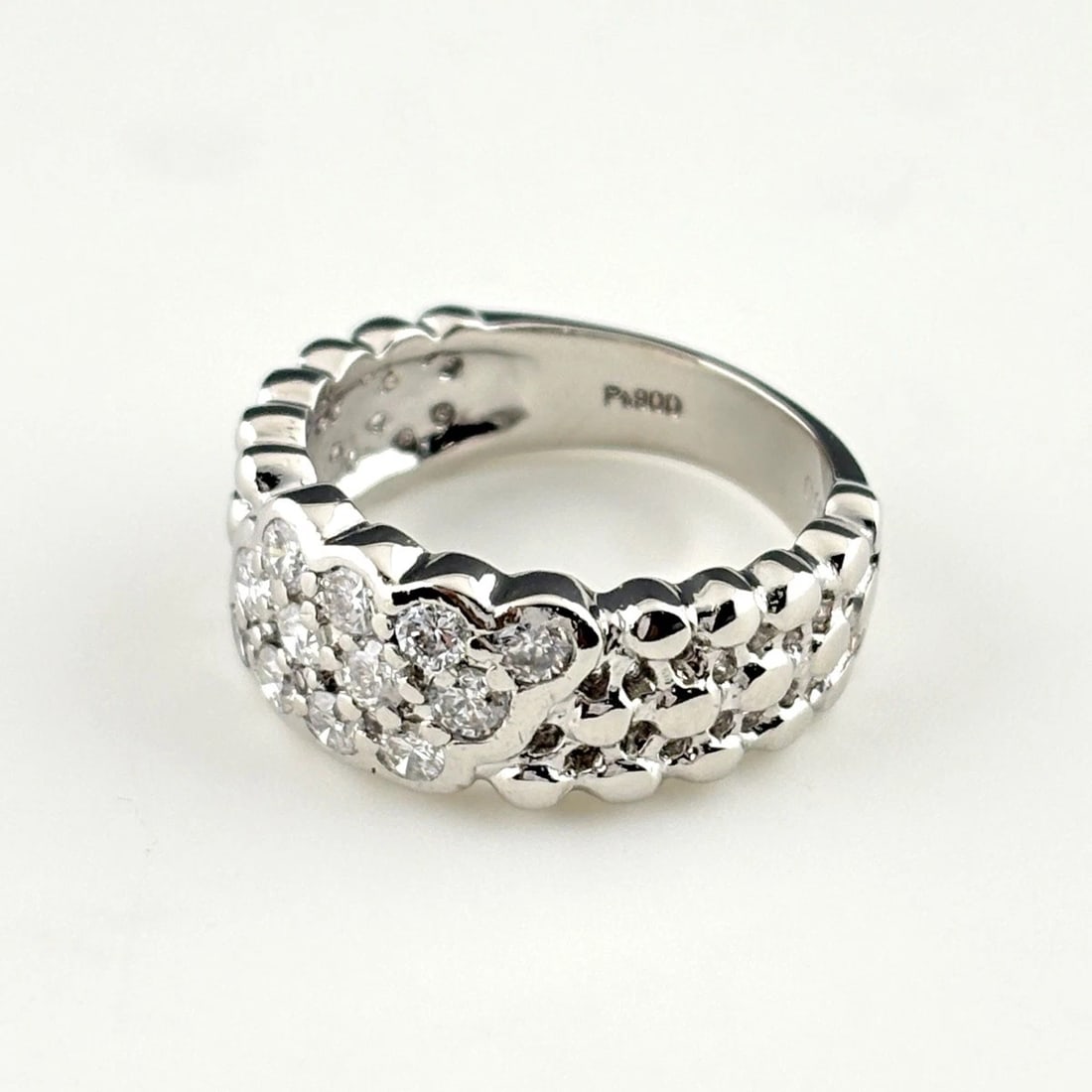 MELEE DIAMOND DESIGN RING PLATINUM RING PT900 DIAMOND: Melee Diamond Design Ring Platinum Ring Pt900 Diamond Brand: Unbranded Type/Style: Ring Material: Pt900, Main Stone Natural Color: None Size: US5 Accessories: None Accessories Notice: When purchasing