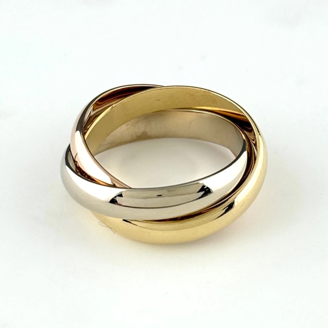 CARTIER TRINITY RING YG PG WG THREE-COLOR: Cartier Trinity Ring Yg Pg Wg Three-Color Brand: CARTIER Type/Style: Ring Material: 750YG/WG/PG, Main Stone None Color: YG/PG/WG Size: US5.5 to 6 Accessories: None Accessories Notice: When purchasing
