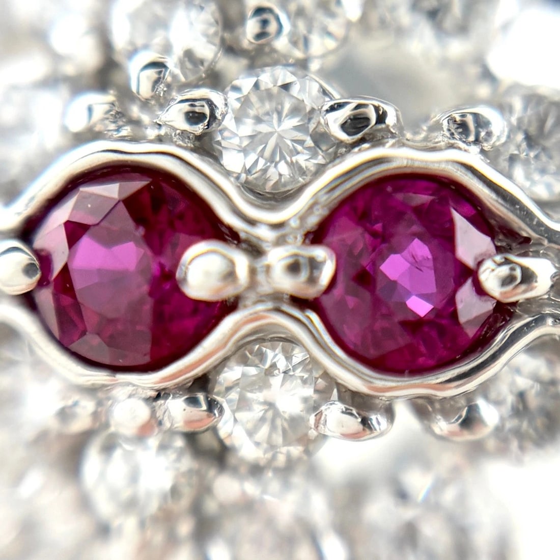 RUBY DESIGN RING PLATINUM MELEE DIAMOND RING - 2