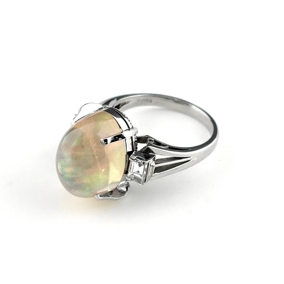OPAL DESIGN RING PLATINUM MELEE DIAMOND RING: Opal Design Ring Platinum Melee Diamond Ring Brand: Unbranded Type/Style: Ring Material: Pt850, Main Stone Opal /Secondary Stone:Natural Color: None Size: US6.5 Accessories: None Accessories Notice: