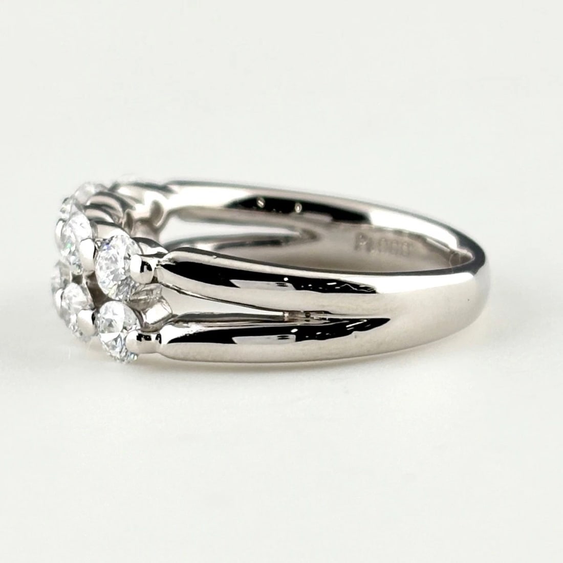 MELEE DIAMOND DESIGN RING PLATINUM RING PT900 DIAMOND: Melee Diamond Design Ring Platinum Ring Pt900 Diamond Brand: Unbranded Type/Style: Ring Material: Pt900, Main Stone Natural Color: None Size: US6.5 to 7 Accessories: None Accessories Notice: When