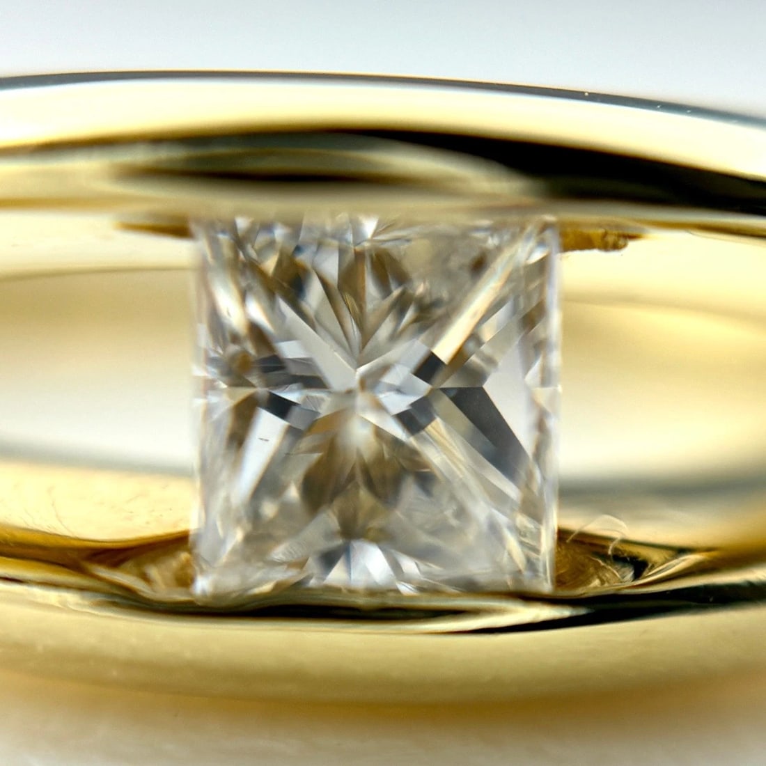 DIAMOND YELLOWGOLD RING 18K - 2