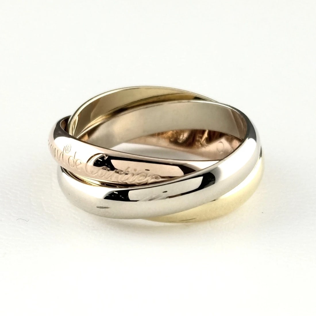 CARTIER TRINITY RING YG PG WG THREE-COLOR: Cartier Trinity Ring Yg Pg Wg Three-Color Brand: CARTIER Type/Style: Ring Material: 750YG/PG/WG, Main Stone None Color: YG/PG/WG Size: US6.5 to 7 Accessories: None Accessories Notice: When purchasing