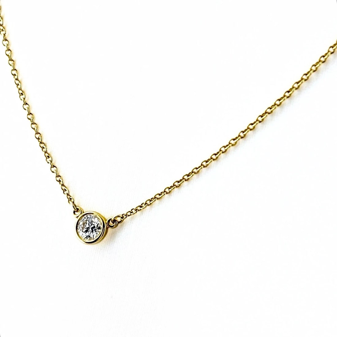 TIFFANY&CO. MELEE DIAMOND DESIGN NECKLACE YG PENDANT: Tiffany&Co. Melee Diamond Design Necklace Yg Pendant Brand: TIFFANY&Co. Type/Style: Necklace Material: 750YG, Main Stone Natural Color: YG Size: 4.7x4.7mm(0.2") Accessories: None Accessories Notice: