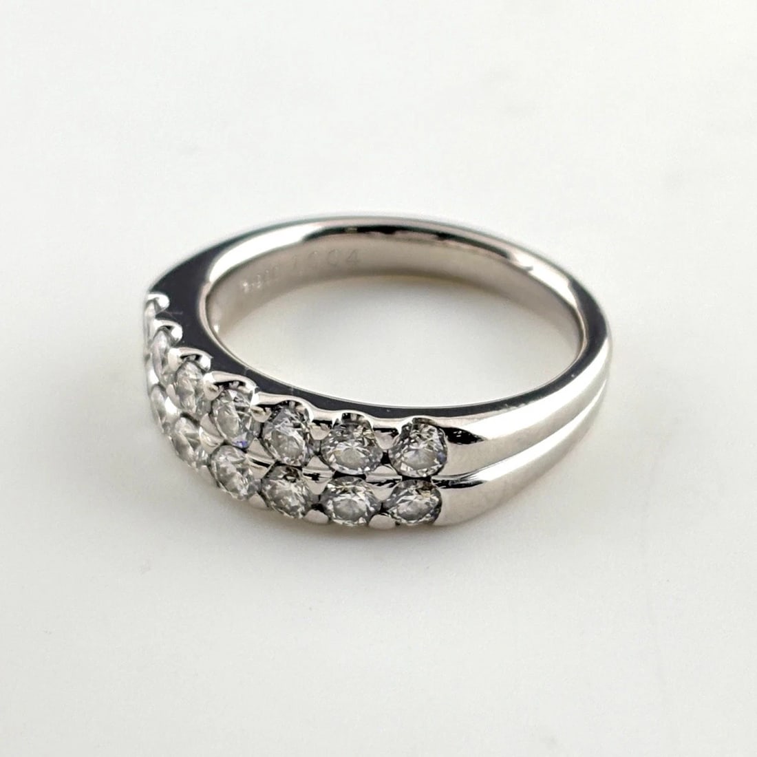 MELEE DIAMOND DESIGN RING PLATINUM RING PT900: Melee Diamond Design Ring Platinum Ring Pt900 Brand: Unbranded Type/Style: Ring Material: Pt900, Main Stone Natural Color: None Size: US10 to 10.5 Accessories: None Accessories Notice: When