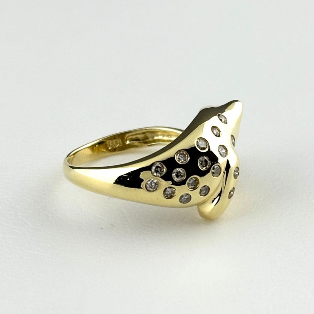 ANIMAL MOTIF DESIGN RING YG MELEE DIAMOND LEOPARD RING: Animal Motif Design Ring Yg Melee Diamond Leopard Ring Brand: Unbranded Type/Style: Ring Material: 18K YG, Main Stone Natural Color: YG Size: US6.5 Accessories: None Accessories Notice: When