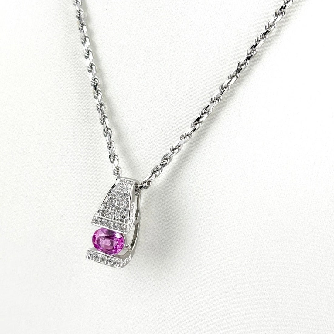 PINK SAPPHIRE PLATINUM PENDANT MELEE DIAMOND NECKLACE (1 of 3)