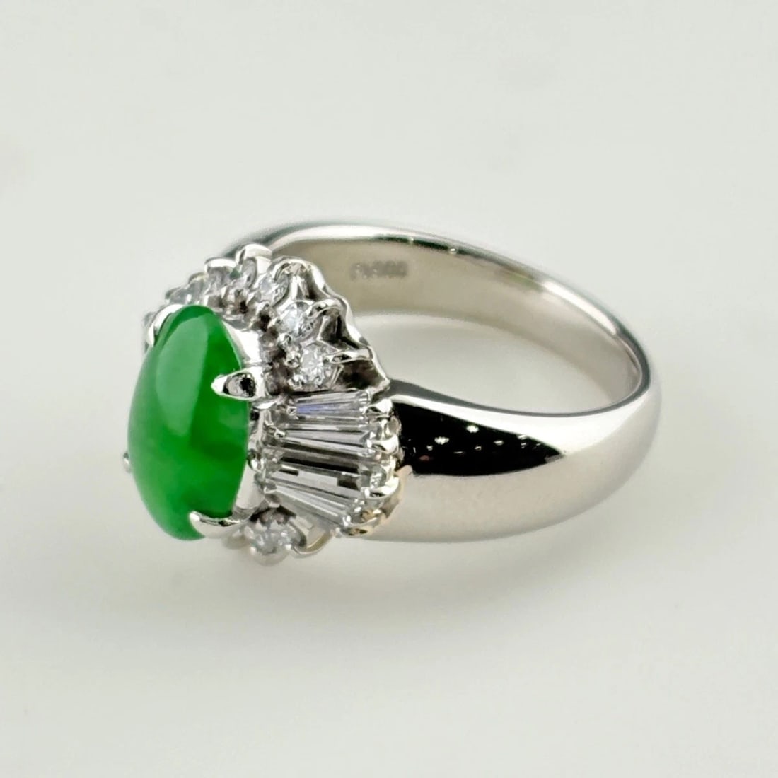 JADE DESIGN RING PLATINUM, MELEE DIAMOND RING PT900 (1 of 5)