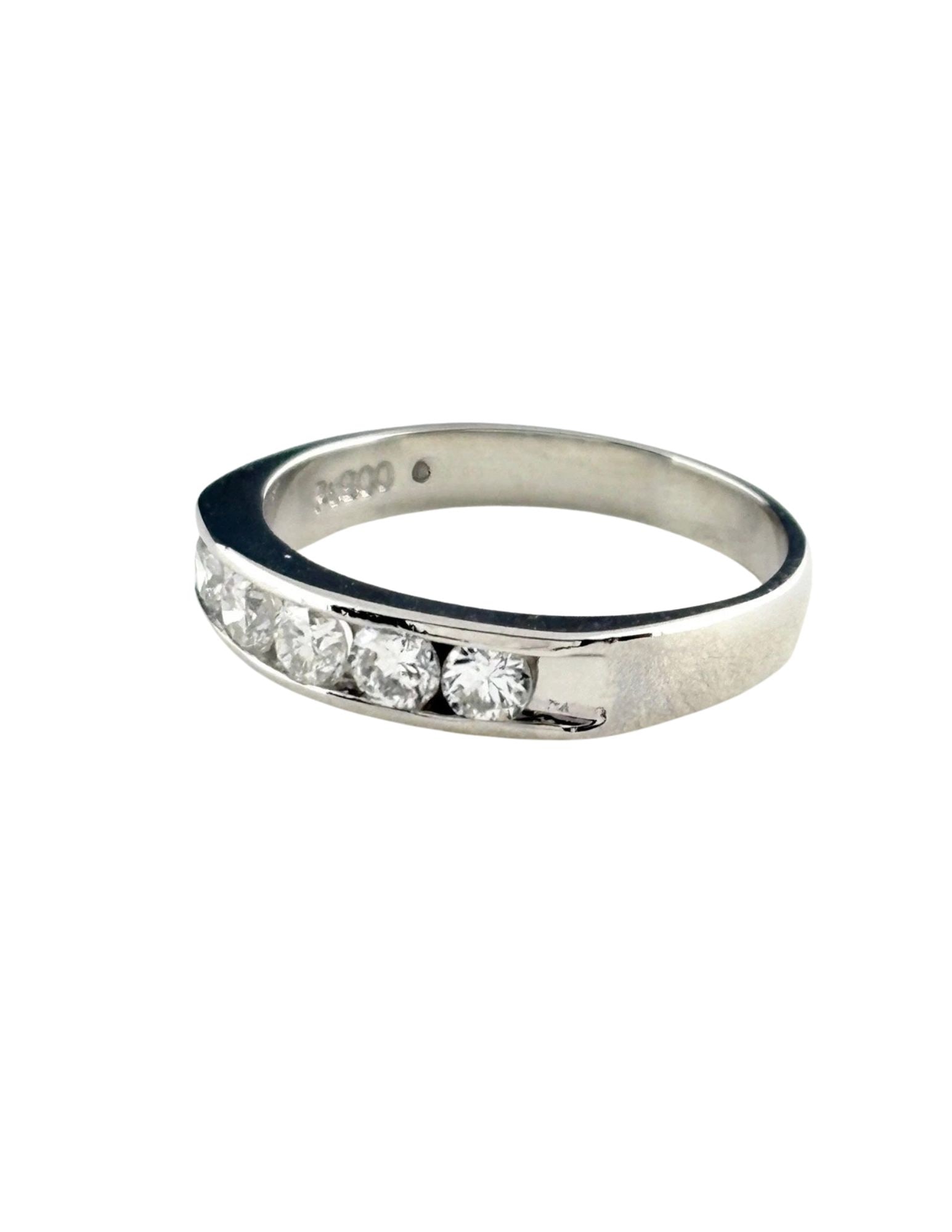 MELEE DIAMOND DESIGN RING PLATINUM RING PT900 DIAMOND: Melee Diamond Design Ring Platinum Ring Pt900 Diamond Brand: Unbranded Type/Style: Ring Material: Pt900, Main Stone Natural Color: None Size: US6.5 Accessories: None Accessories Notice: When