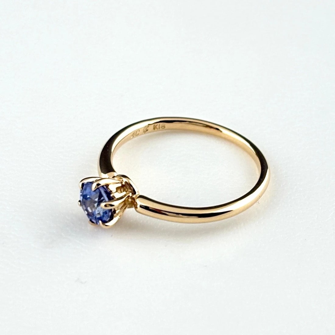 4? TANZANITE RING YG RING 18K: 4? Tanzanite Ring Yg Ring 18K Brand: 4? Type/Style: Ring Material: 18K YG, Main Stone Tanzanite /Secondary Stone:Natural Color: YG Size: US6 to 6.5 Accessories: None Accessories Notice: When