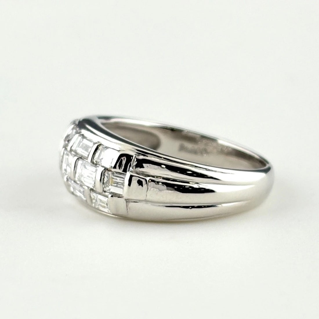 MELEE DIAMOND DESIGN RING PLATINUM RING - 3