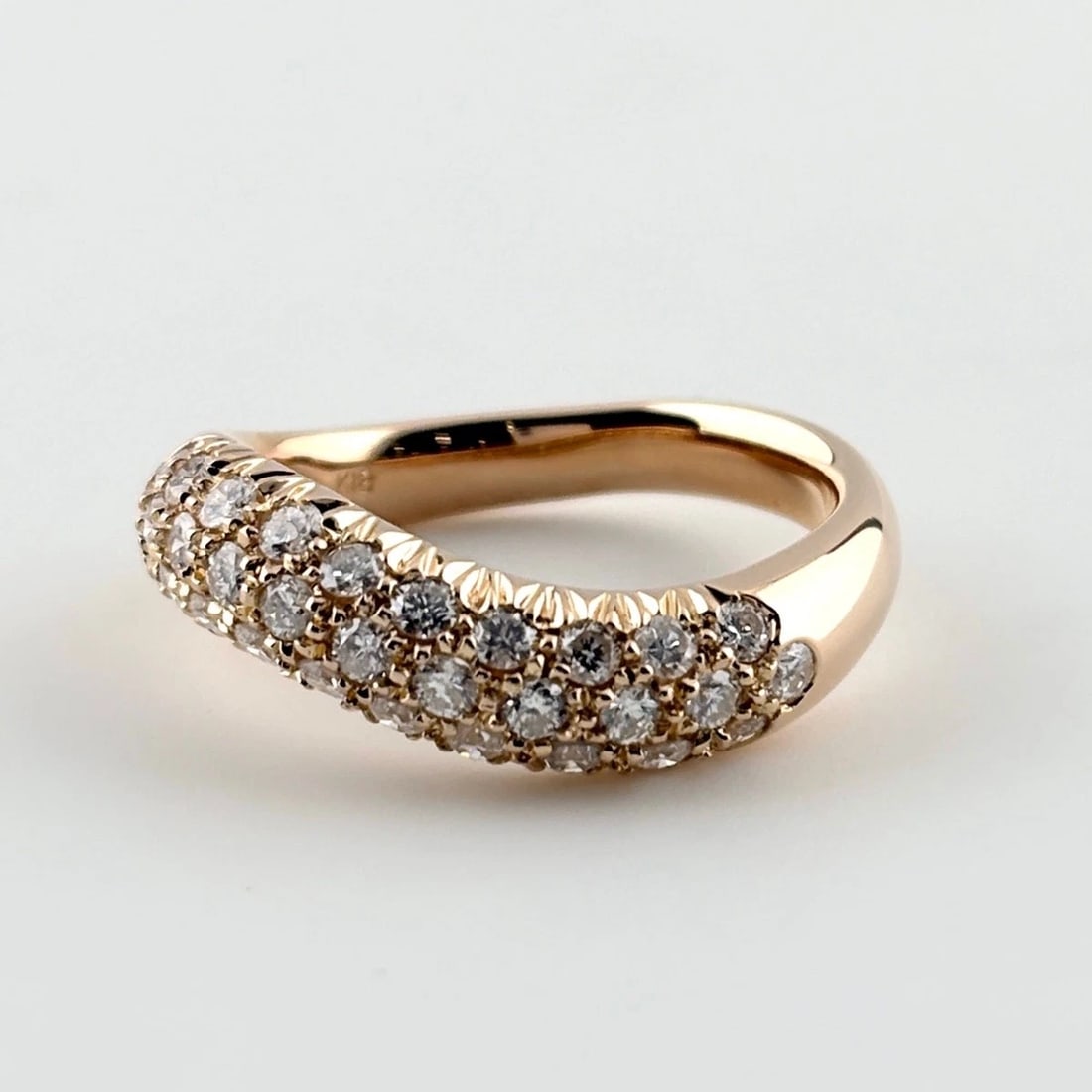 MELEE DIAMOND DESIGN RING PG RING 18K: Melee Diamond Design Ring Pg Ring 18K Brand: Unbranded Type/Style: Ring Material: 18K PG, Main Stone Natural Color: PG Size: US5 Accessories: None Accessories Notice: When purchasing pre-owned goods,