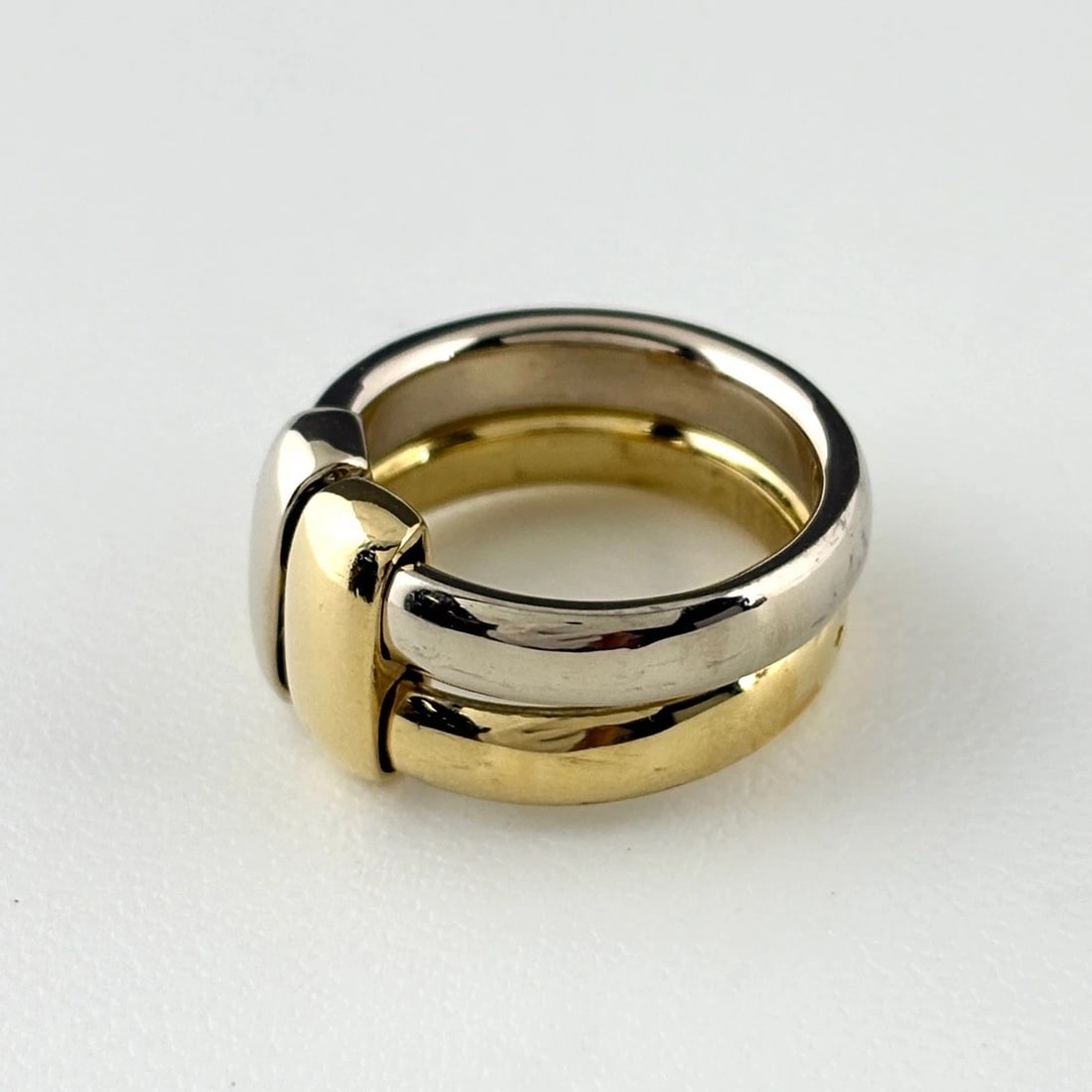 HERMES RING YG RING 750: Hermes Ring Yg Ring 750 Brand: HERMES Type/Style: Ring Material: 750YG, Main Stone None Color: YG Size: US5 to 5.5 Accessories: None Accessories Notice: When purchasing pre-owned goods, please refer