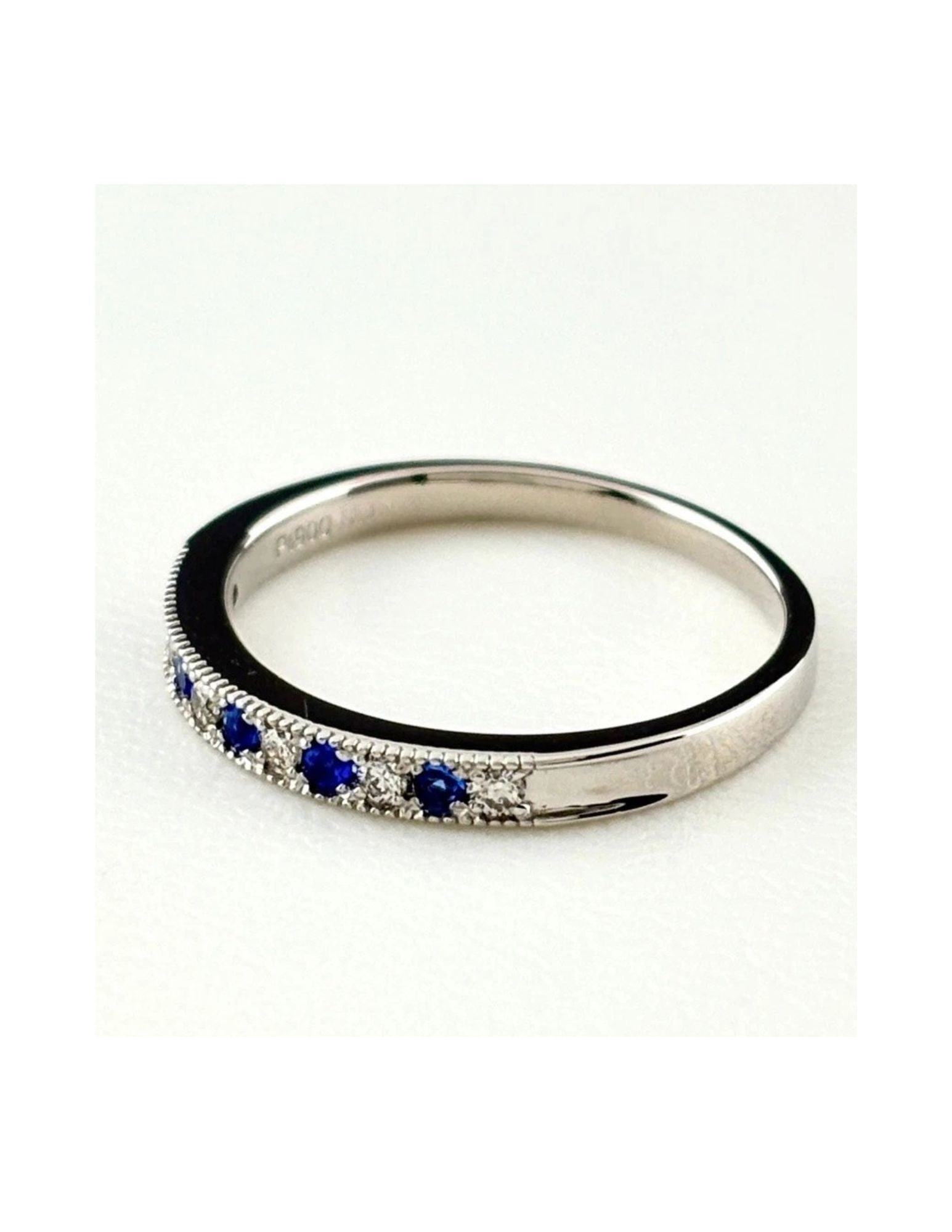 AWINITE PLATINUM RING MELEE DIAMOND RING PT900: Awinite Platinum Ring Melee Diamond Ring Pt900 Brand: Unbranded Type/Style: Ring Material: Pt900, Main Stone Awinite /Secondary Stone:Natural Color: None Size: US6.5 to 7 Accessories: None