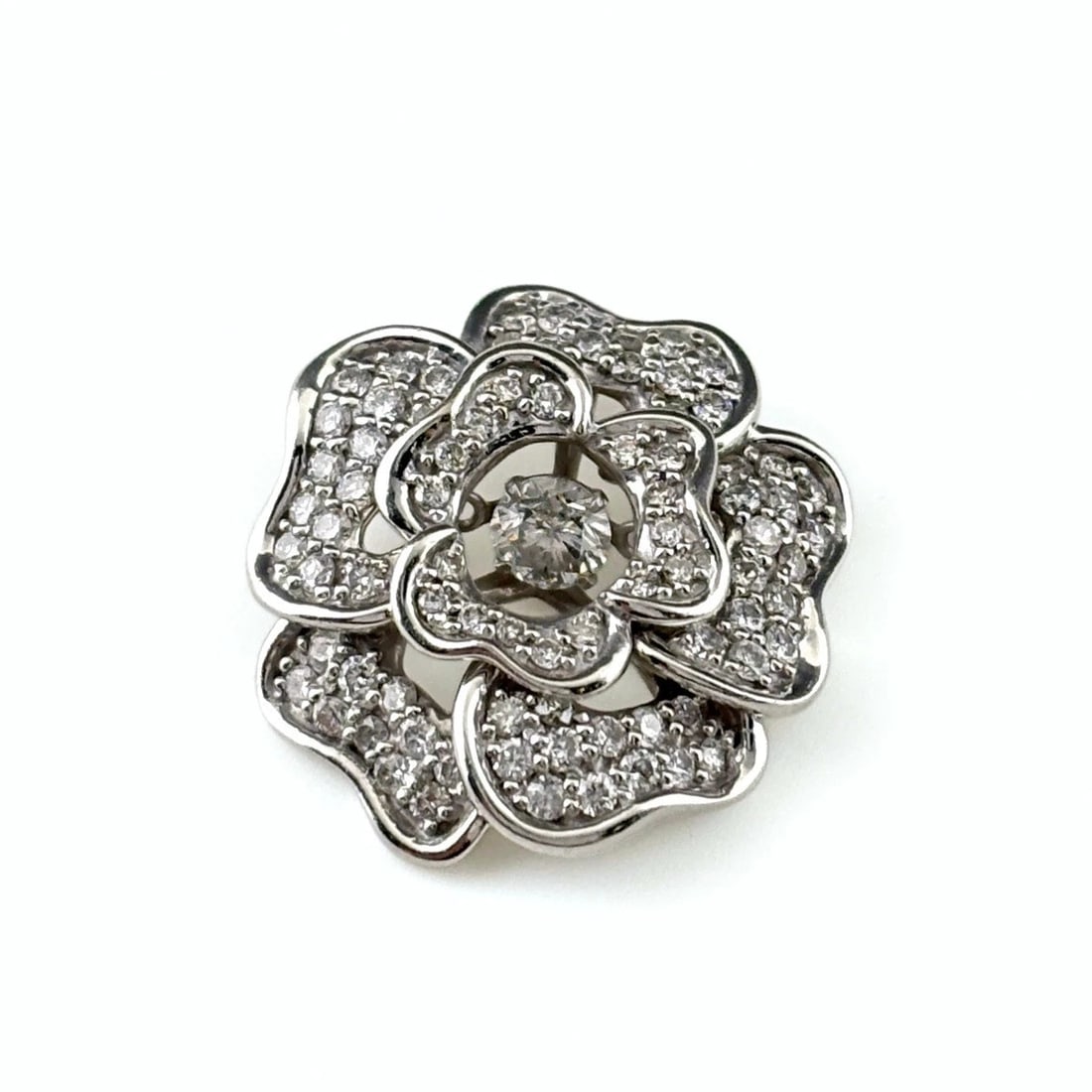 DIAMOND DESIGN PENDANT HEAD WG MELEE DIAMOND: Diamond Design Pendant Head Wg Melee Diamond Brand: Unbranded Type/Style: Pendant Head Material: 18K WG, Main Stone Natural Color: WG Size: 20.1x19.6mm(0.8") Accessories: None Accessories Notice: