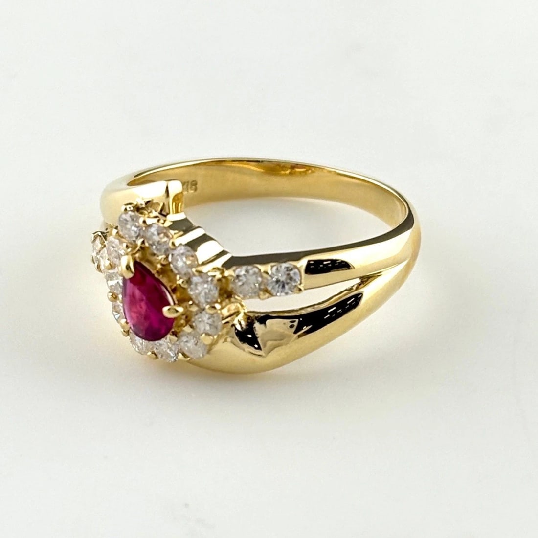 RUBY DESIGN RING YG MELEE DIAMOND RING: Ruby Design Ring Yg Melee Diamond Ring Brand: Unbranded Type/Style: Ring Material: 18K YG, Main Stone Ruby /Secondary Stone:Natural Color: YG Size: US6.5 to 7 Accessories: None Accessories Notice: