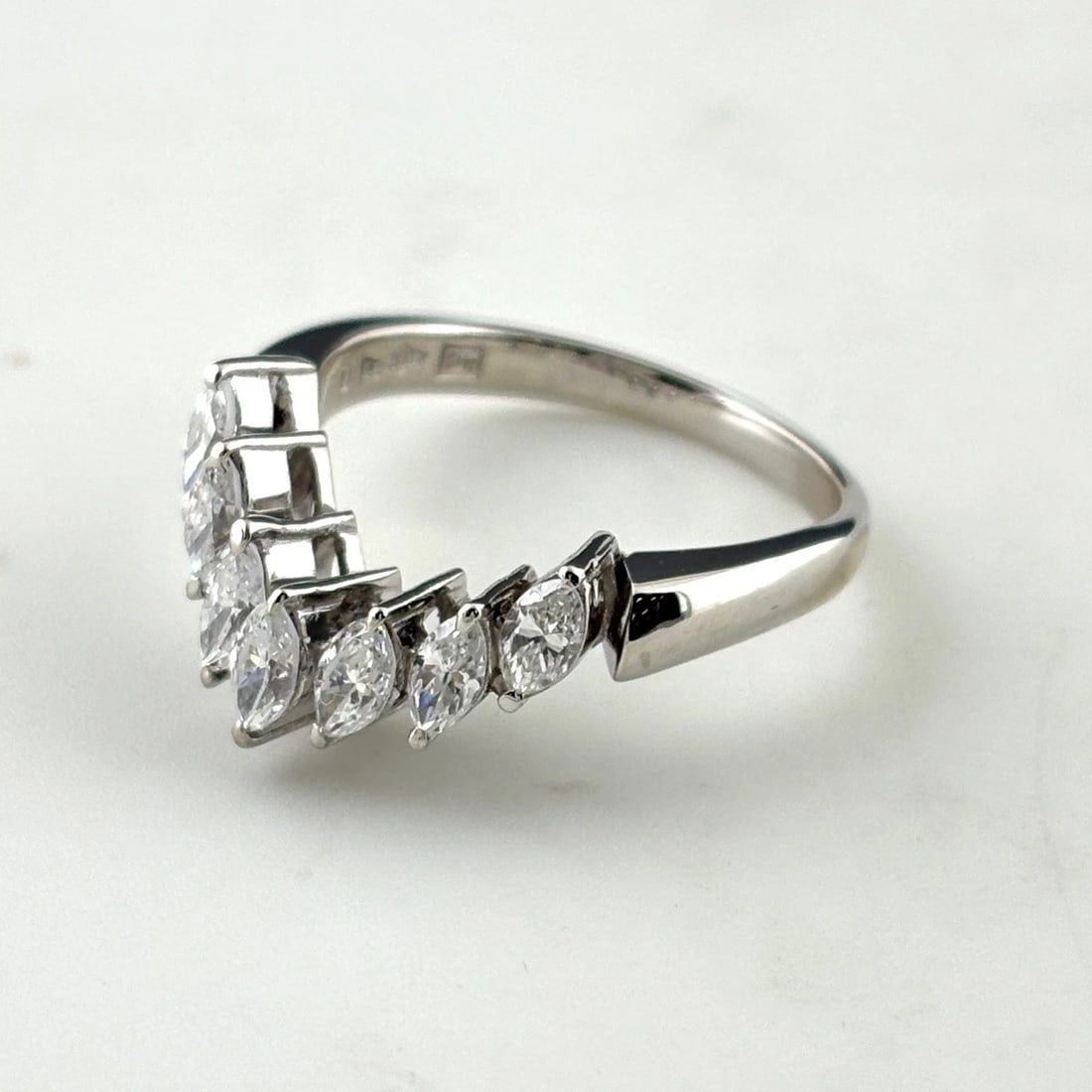 MELEE DIAMOND PLATINUM RING RING PT900 DIAMOND: Melee Diamond Platinum Ring Ring Pt900 Diamond Brand: Unbranded Type/Style: Ring Material: Pt900, Main Stone Natural Color: None Size: US5.5 to 6 Accessories: None Accessories Notice: When purchasing