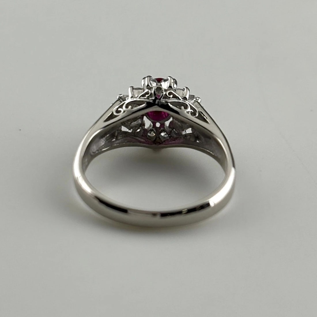 RUBY DESIGN RING PLATINUM MELEE DIAMOND RING - 3