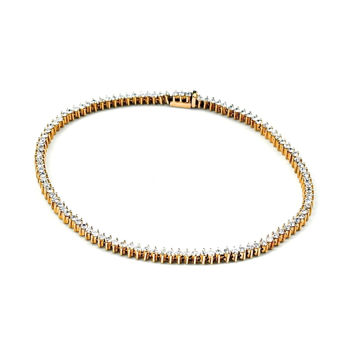 MELEE DIAMOND DESIGN BRACELET YG BANGLES 18K: Melee Diamond Design Bracelet Yg Bangles 18K Brand: Unbranded Type/Style: Bracelet Material: 18K YG, Main Stone Natural Color: YG Size: 4.3mm(0.2") Accessories: None Accessories Notice: When