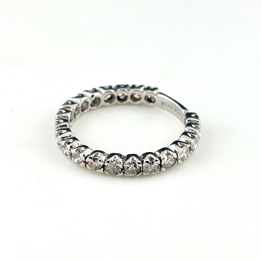 MELEE DIAMOND PLATINUM RING PT900 DIAMOND: Melee Diamond Platinum Ring Pt900 Diamond Brand: Unbranded Type/Style: Ring Material: Pt900, Main Stone Natural Color: None Size: US6 Accessories: None Accessories Notice: When purchasing pre-owned
