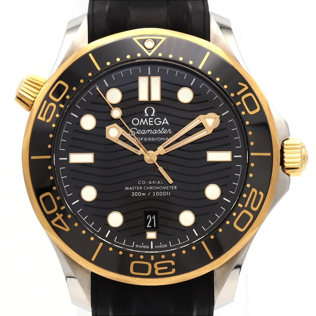 OMEGA SEAMASTER DIVER TWO-TONE SSXYG MECH WATCH: Omega Seamaster Diver Two-tone SSxYG Mech Watch Brand: OMEGA Type/Style: Wrist watch Material: Case: Stainless steel x yellow gold Bracelet: Rubber Color: Dial Color: Black Band Color: Black Size: