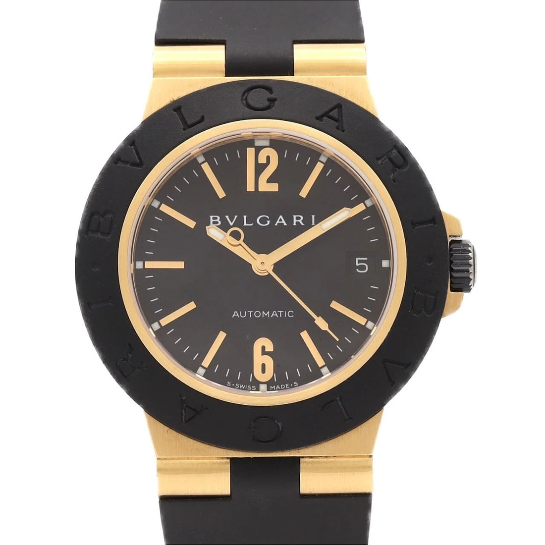 BULGARI DIAGONO YG WATCH: Bulgari Diagono YG Watch Brand: BVLGARI Type/Style: Wrist watch Material: Case: Yellow gold Bracelet: Rubber Color: Dial Color: Black Band Color: Black Size: Case diameter: Approx. 38mm Accessorie