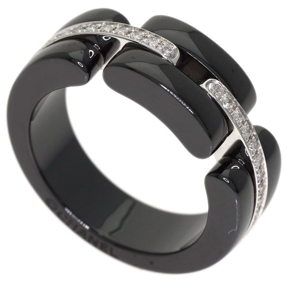 CHANEL ULTRA DIAMOND RING K18 WHITE GOLD CERAMIC: CHANEL Ultra Diamond Ring K18 White Gold Ceramic Brand: CHANEL Type/Style: Ring Material: K18 White Gold/Ceramic, Main Stone Natural Color: black Size: 4.5(US) Accessories: None Accessorie