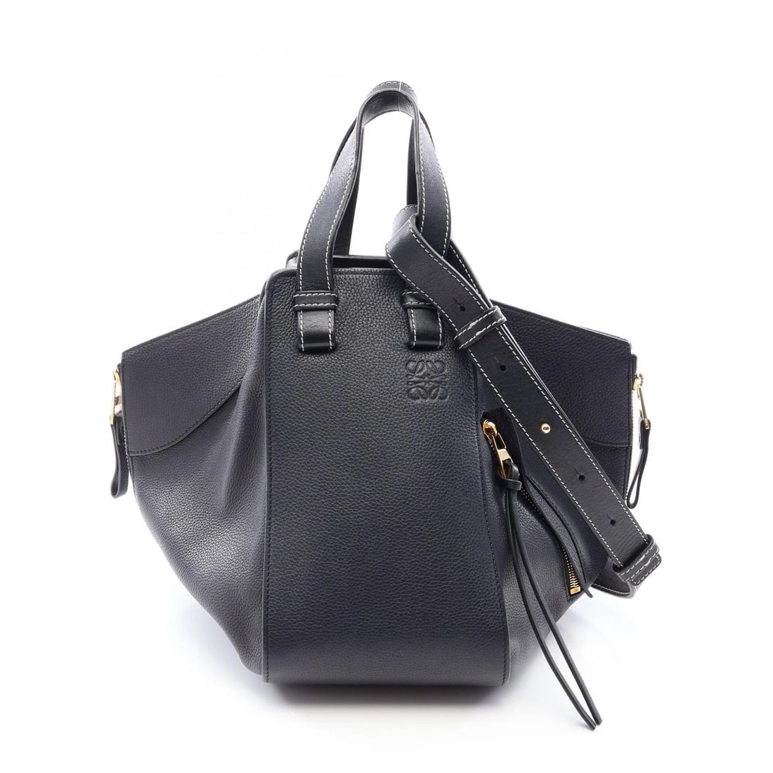 LOEWE HAMMOCK SMALL SHOULDER HANDBAG LEATHER NAVY BLACK: LOEWE HAMMOCK SMALL Shoulder Handbag leather Navy Black Brand: LOEWE Type/Style: Handbag Material: leather Color: Navy?ish colors ? Black?ish colors Size: (H:9.8inch x W:5.5inch x D:9.8inch) Acces