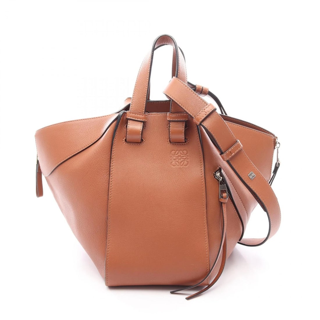 LOEWE HAMMOCK SHOULDER HANDBAG LEATHER BROWN: LOEWE HAMMOCK Shoulder Handbag leather Brown Brand: LOEWE Type/Style: Handbag Material: leather Color: Brown?ish colors Size: (H:9.1inch x W:5.3inch x D:10.2inch) Accessories: None Accesso
