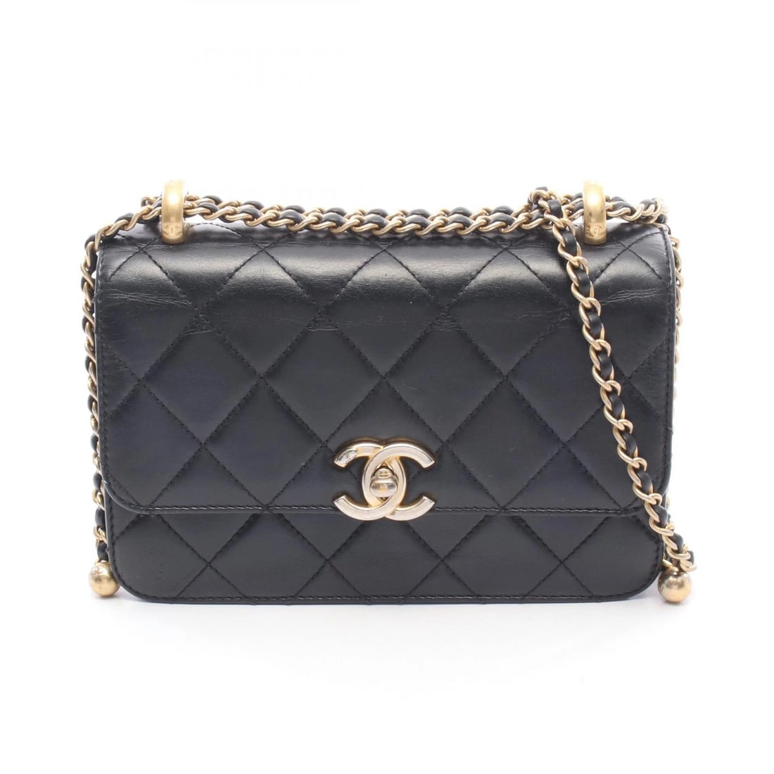 CHANEL MATELASSE CHAIN SHOULDER BAG LAMB SKIN: CHANEL Matelasse Chain Shoulder Bag Lamb skin Brand: CHANEL Type/Style: Shoulder Bag Material: Lambskin (sheep leather) Color: Black?ish colors Size: (H:5.7inch x W:8.5inch x D:2.4inch) Accessorie