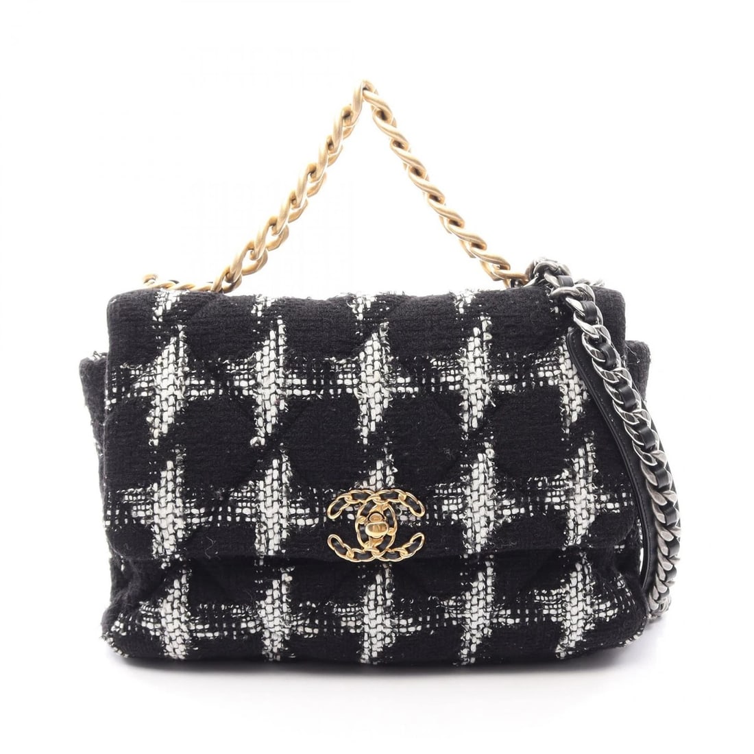 CHANEL MATELASSE CHAIN CROSSBODY SHOULDER BAG: CHANEL Matelasse chain crossbody Shoulder Bag Brand: CHANEL Type/Style: Shoulder Bag Material: Fabric ? leather Color: Black?ish colors ? White?ish colors Size: (H:7.9inch x W:11.4inch x D:3.1inch)