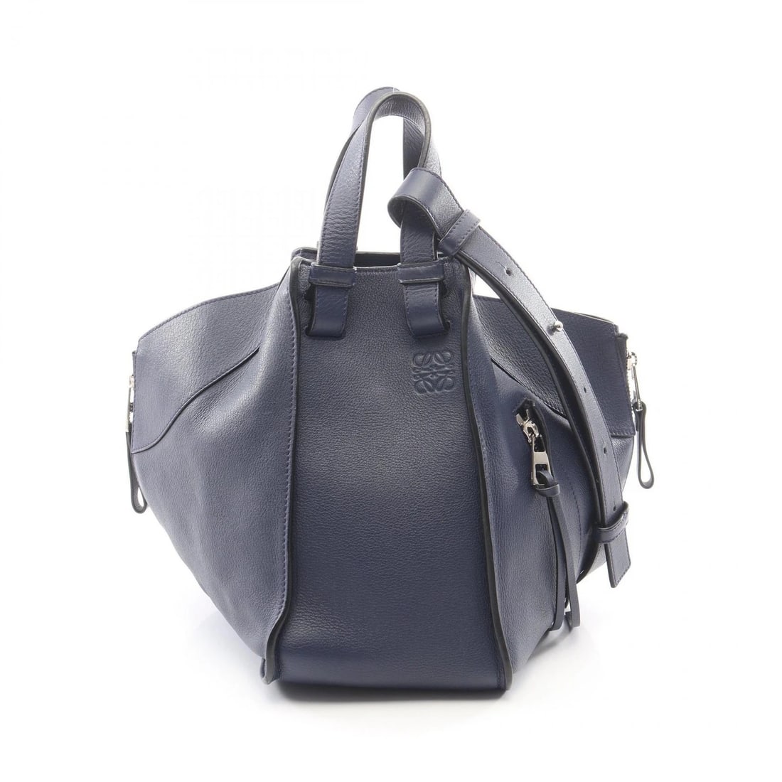 LOEWE HAMMOCK SHOULDER HANDBAG LEATHER NAVY: LOEWE HAMMOCK Shoulder Handbag leather Navy Brand: LOEWE Type/Style: Handbag Material: leather Color: Navy?ish colors Size: (H:9.8inch x W:5.5inch x D:9.8inch) Accessories: None Accessorie