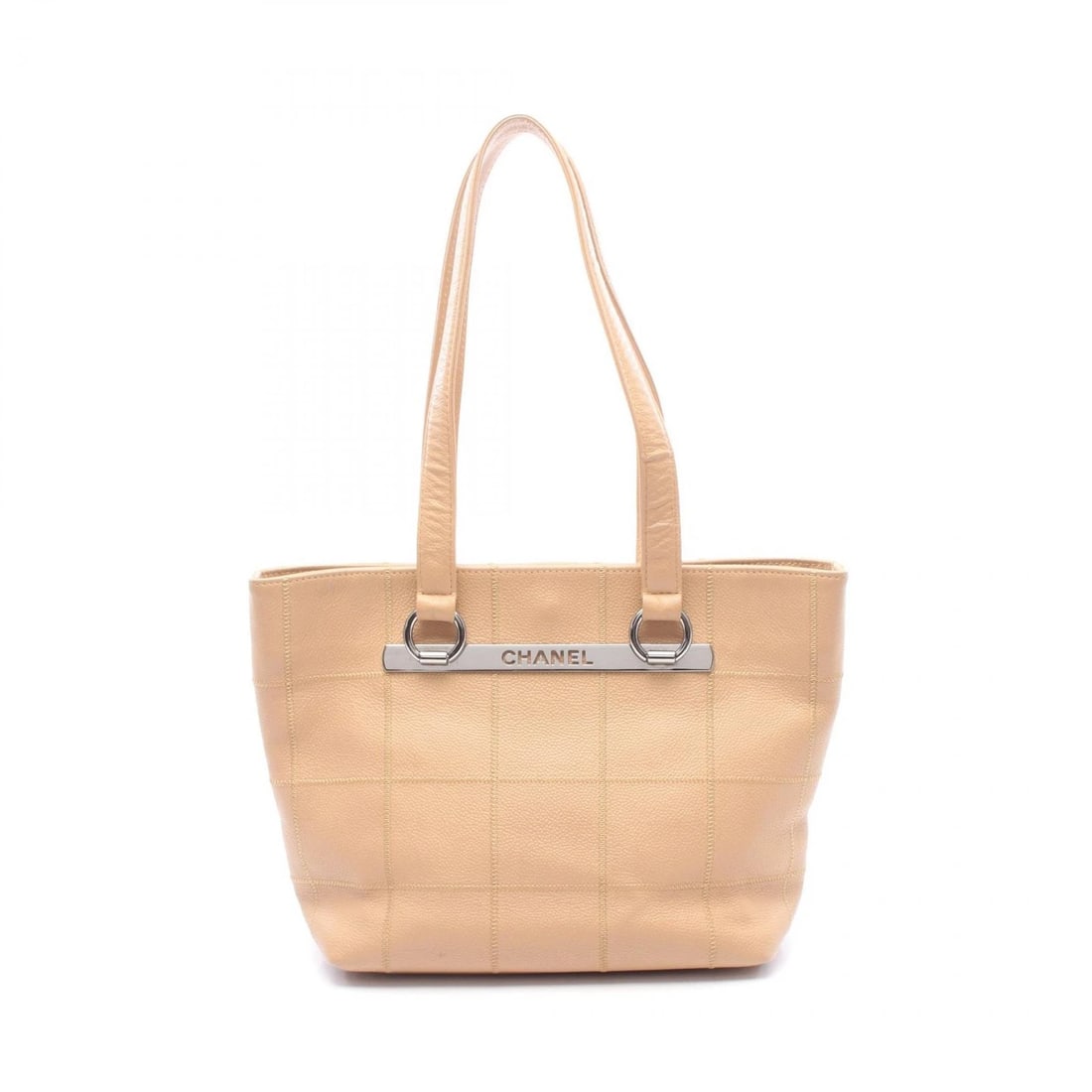 CHANEL CHOCOLATE BAR TOTE SHOULDER BAG: CHANEL Chocolate Bar Tote Shoulder Bag Brand: CHANEL Type/Style: Tote Bag Material: Grained Calfskin leather Color: Beige?ish colors Size: (H:9.4inch x W:9.4inch x D:4.3inch) Accessories: None