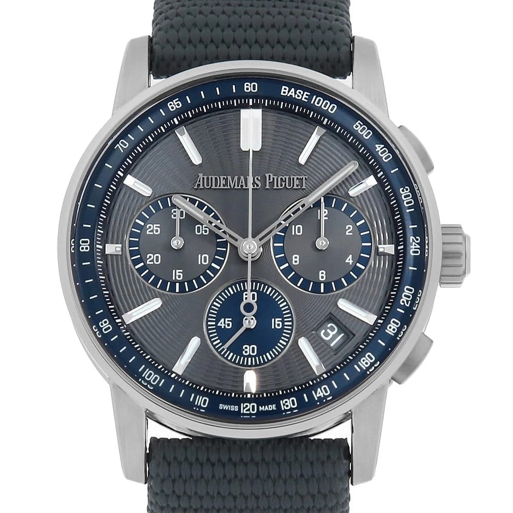 AUDEMARS PIGUET CHRONOGRAPH STAINLESS STEEL WATCH: AUDEMARS PIGUET Chronograph Stainless Steel Watch Brand: AUDEMARS PIGUET Type/Style: Wrist watch Material: Band Material rubber, Case Material Stainless Steel Color: Dial Color Gray Size: Case:W41mm