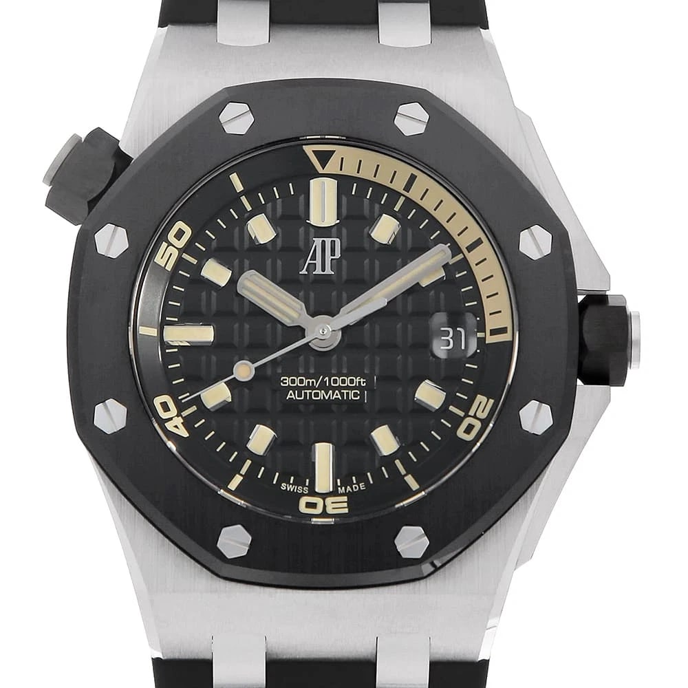 AUDEMARS PIGUET ROYAL OAK WHITE GOLD WATCH: AUDEMARS PIGUET Royal Oak White Gold Watch Brand: AUDEMARS PIGUET Type/Style: Wrist watch Material: Band Material rubber, Case Material White Gold Color: Dial Color Black Size: Case:W42mm Accessor
