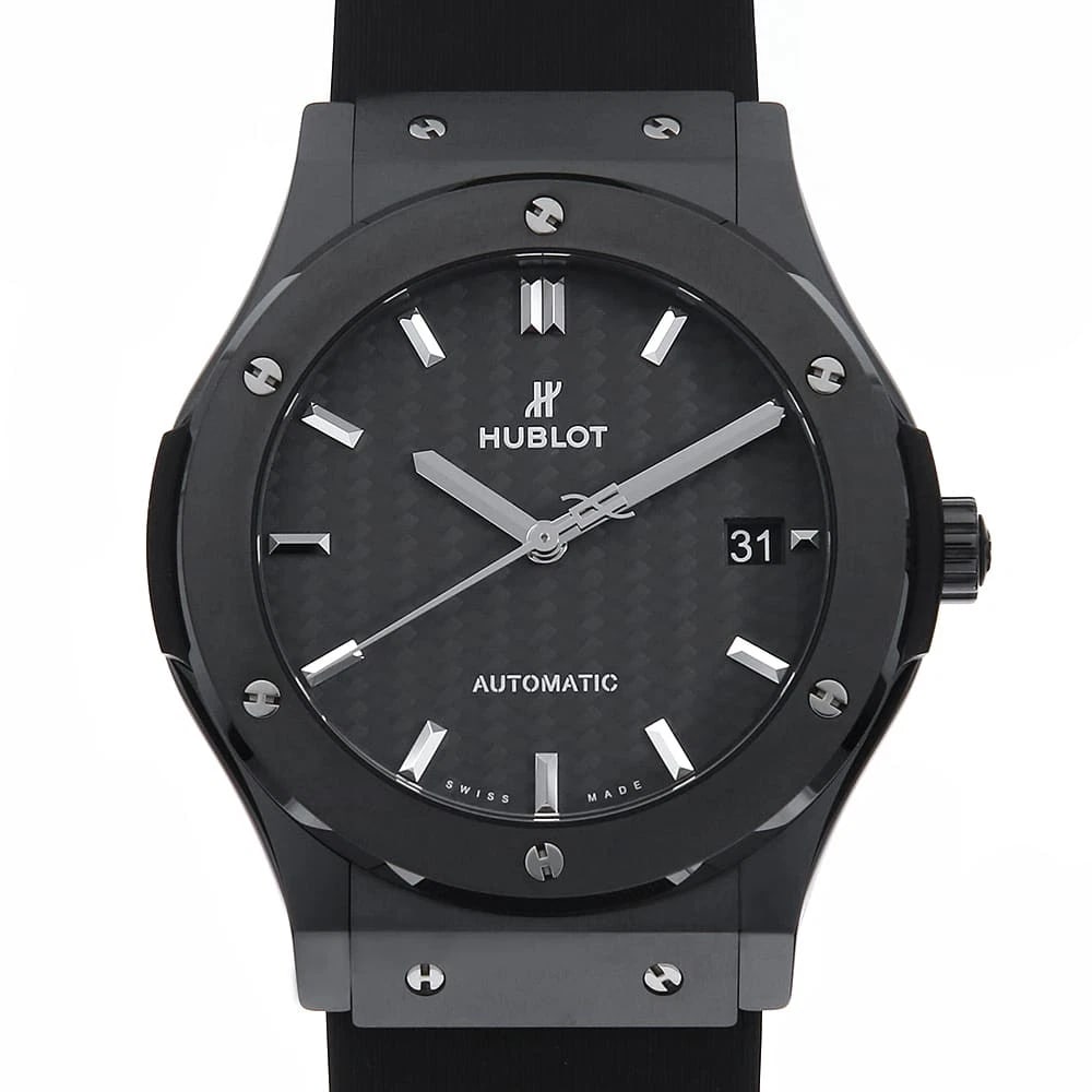 HUBLOT CLASSIC FUSION BLACK WATCH: HUBLOT Classic fusion black Watch Brand: HUBLOT Type/Style: Wrist watch Material: Band Material rubber, Case Material ceramic/titanium Color: Dial Color Black Size: Case:W45mm Accessories: None