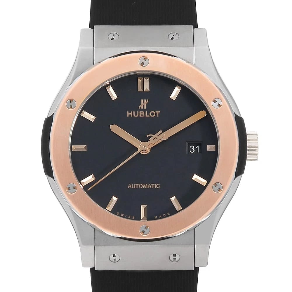 HUBLOT CLASSIC FUSION TITANIUM KING GOLD WATCH: HUBLOT Classic Fusion Titanium King Gold Watch Brand: HUBLOT Type/Style: Wrist watch Material: Band Material rubber, Case Material King gold/titanium Color: Dial Color Black Size: Case:W42mm